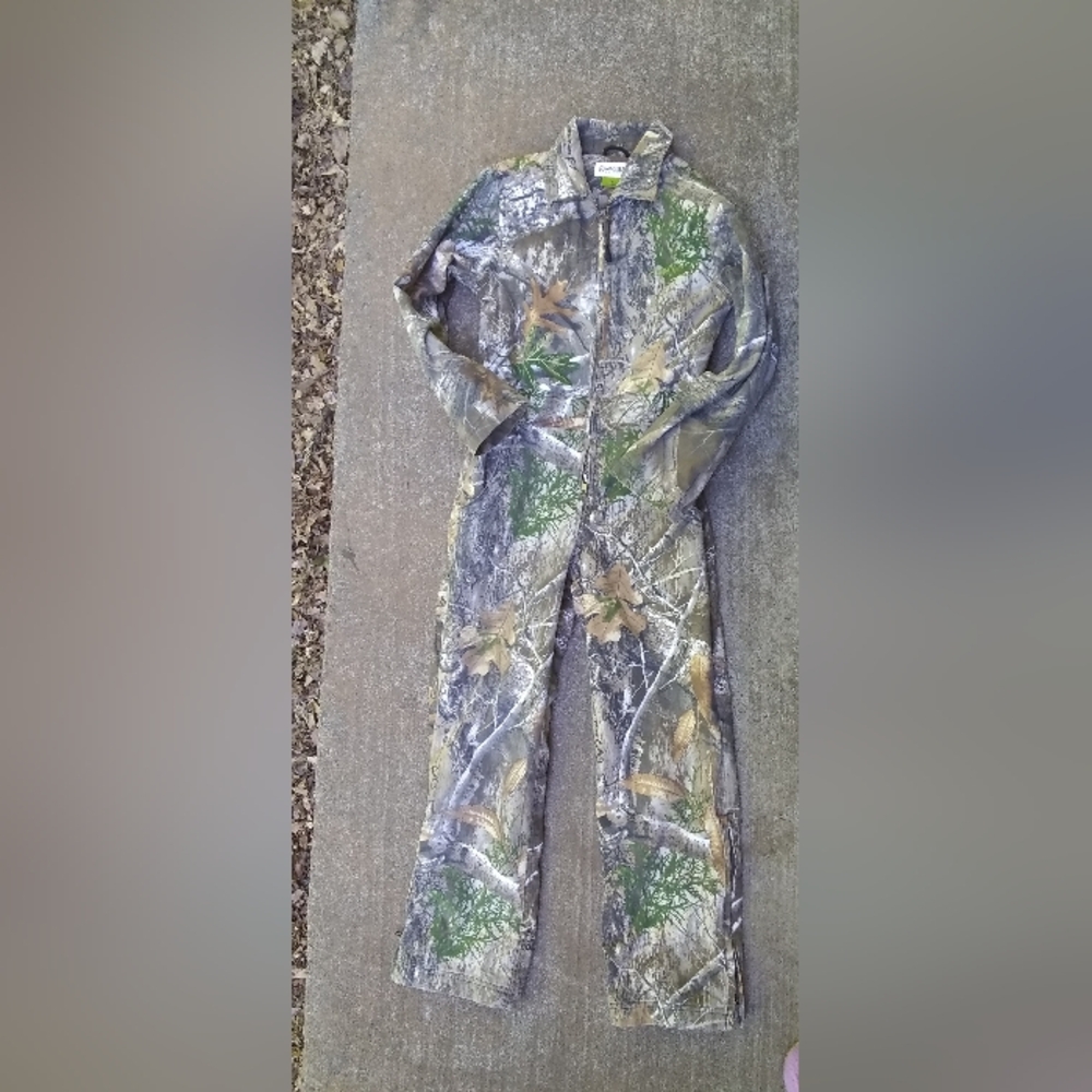 Magellan Realtree Youth Hunting Insulated Suit